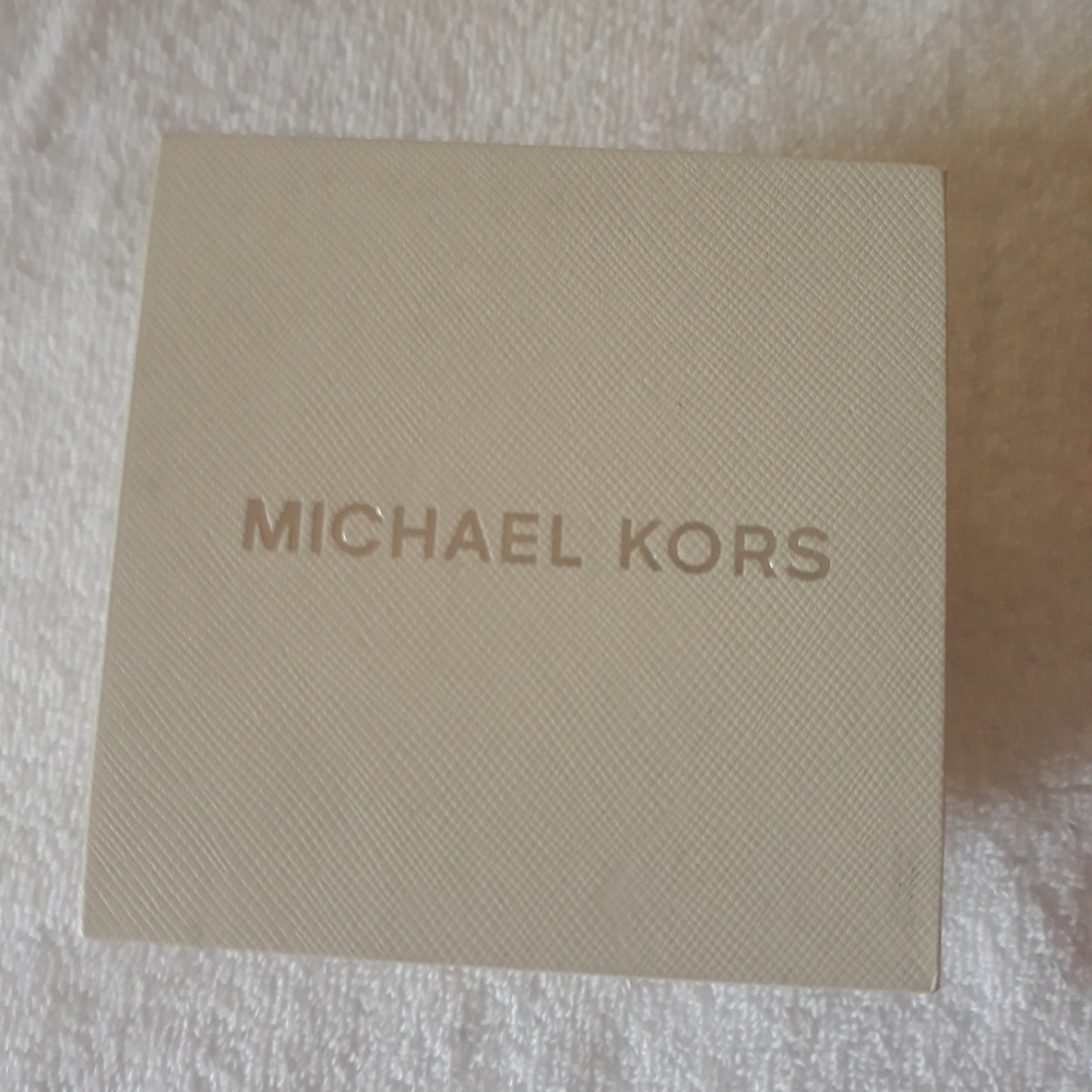 MK Watch - Picture 4 of 5